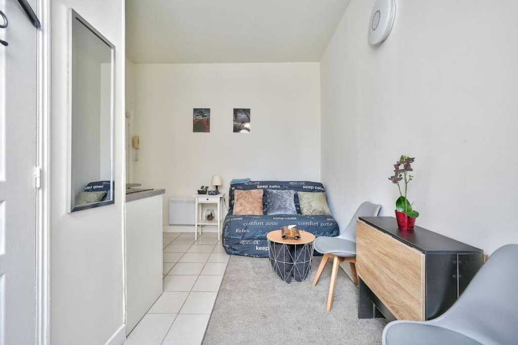 Magnificent Studio Near Paris Apartment Clichy Exterior photo